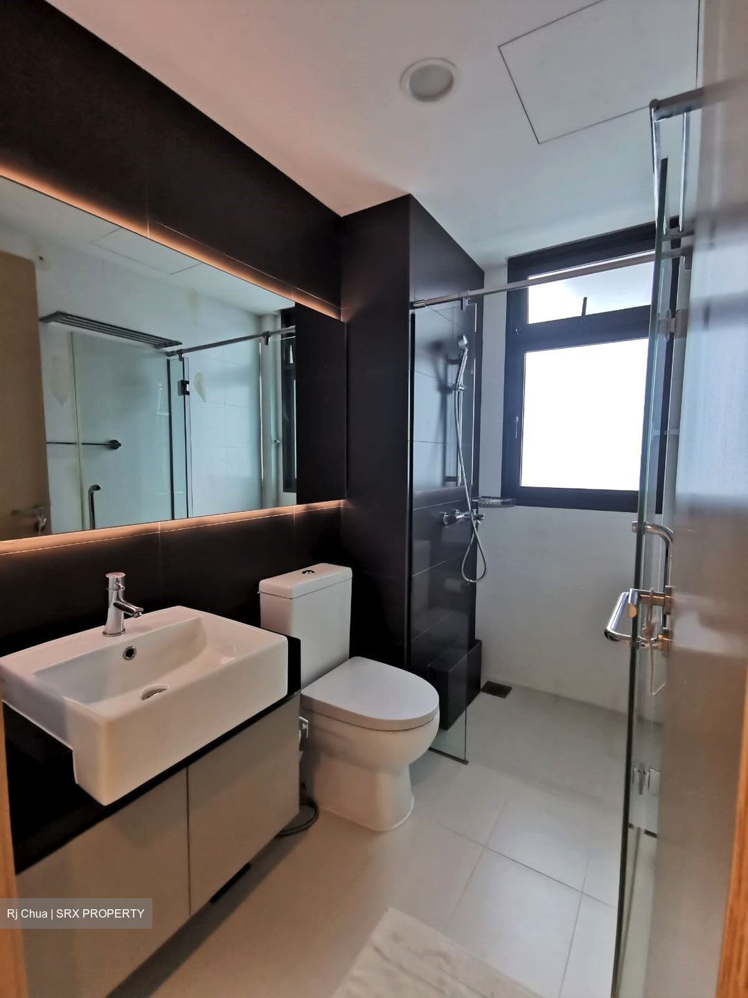 Esparina Residences (D19), Condominium #592522431